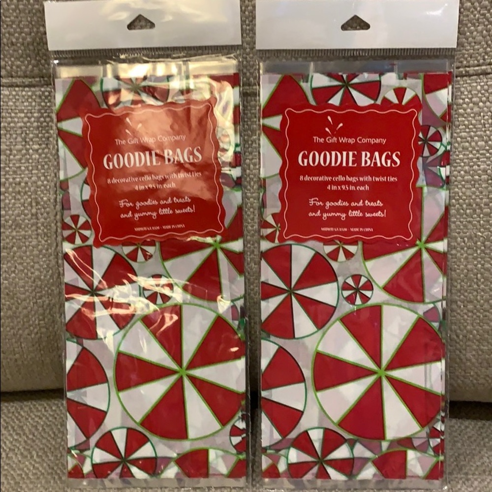 16 Cellophane Goodie Bags Fun Christmas Peppermints